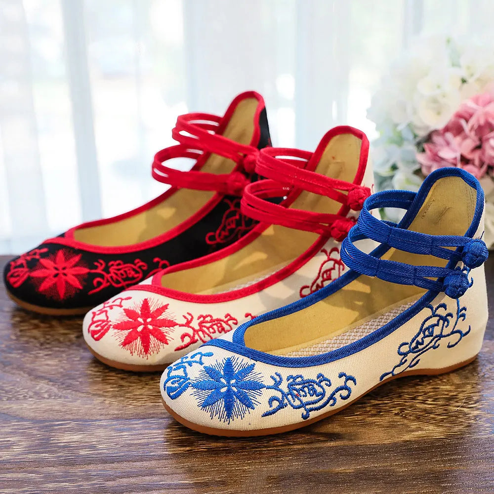 Spring Floral Embroidered Flat Shoes